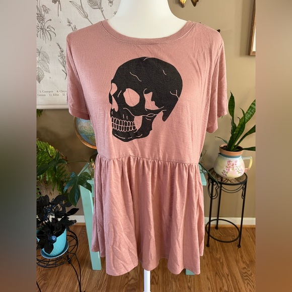 Plus Size Women’s Torrid Skull Baby Doll Top SZ 0 - Picture 6 of 7